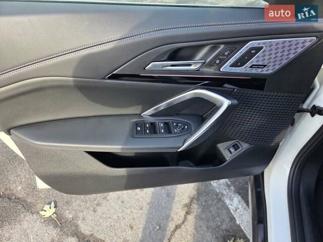 Білий БМВ Х1, об'ємом двигуна 2 л та пробігом 17 тис. км за 38500 $, фото 43 на Automoto.ua