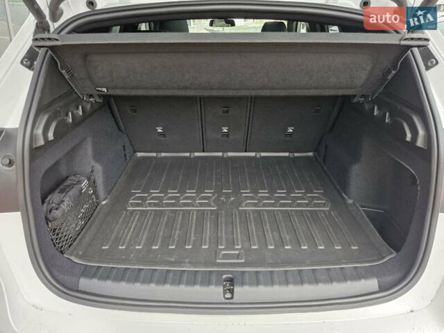 Белый БМВ Х1, объемом двигателя 2 л и пробегом 21 тыс. км за 35500 $, фото 25 на Automoto.ua