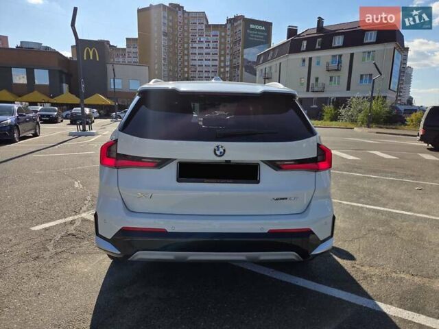 Белый БМВ Х1, объемом двигателя 2 л и пробегом 16 тыс. км за 38800 $, фото 3 на Automoto.ua