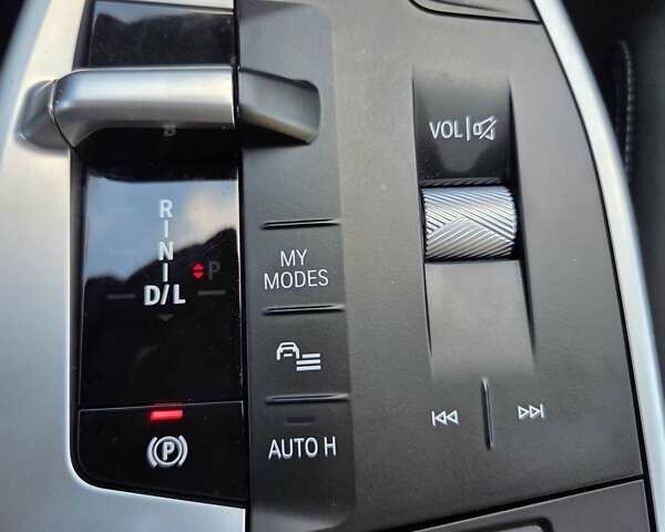 Білий БМВ Х1, об'ємом двигуна 2 л та пробігом 17 тис. км за 38500 $, фото 47 на Automoto.ua