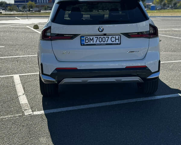 Белый БМВ Х1, объемом двигателя 2 л и пробегом 25 тыс. км за 40800 $, фото 4 на Automoto.ua