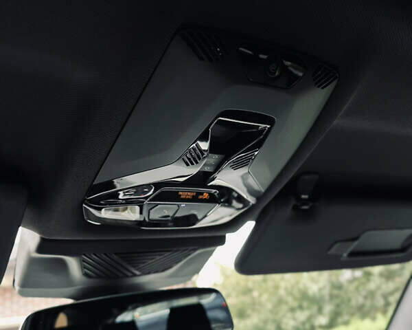 Белый БМВ Х1, объемом двигателя 2 л и пробегом 12 тыс. км за 38500 $, фото 11 на Automoto.ua