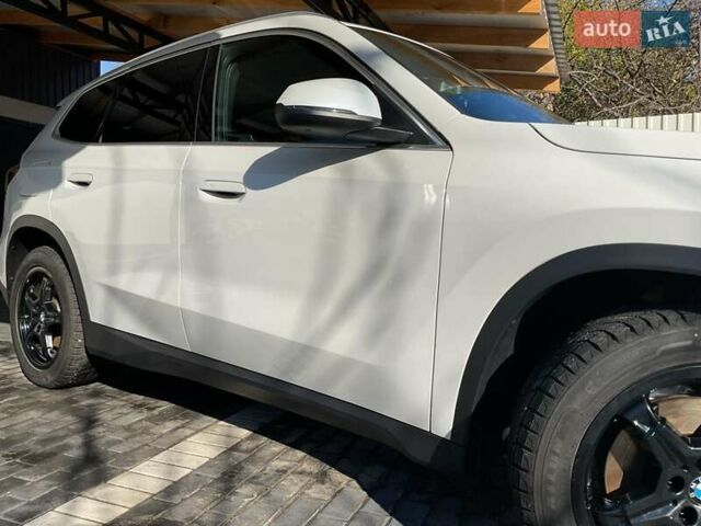 Белый БМВ Х1, объемом двигателя 2 л и пробегом 22 тыс. км за 36000 $, фото 4 на Automoto.ua
