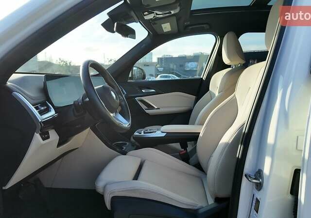 Белый БМВ Х1, объемом двигателя 2 л и пробегом 10 тыс. км за 39990 $, фото 15 на Automoto.ua