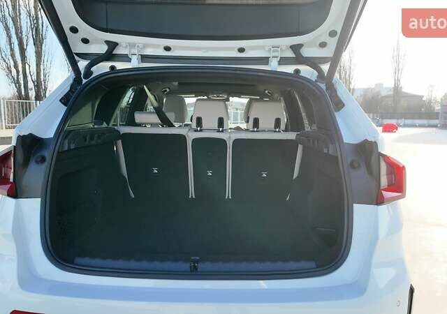 Белый БМВ Х1, объемом двигателя 2 л и пробегом 10 тыс. км за 39990 $, фото 19 на Automoto.ua