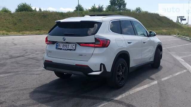 Белый БМВ Х1, объемом двигателя 2 л и пробегом 9 тыс. км за 35900 $, фото 26 на Automoto.ua
