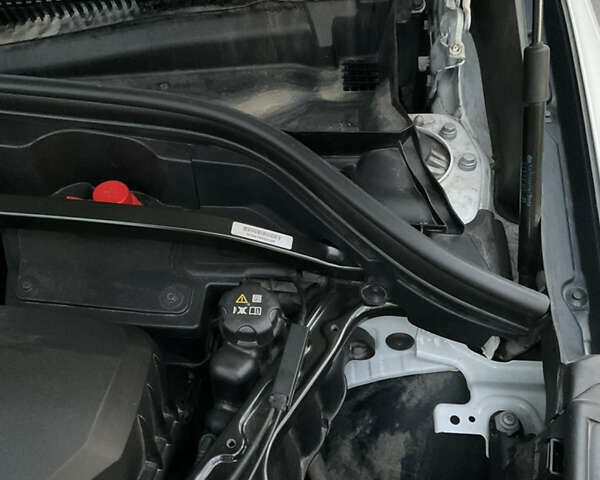 Белый БМВ Х1, объемом двигателя 2 л и пробегом 20 тыс. км за 37300 $, фото 59 на Automoto.ua