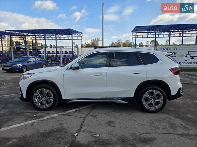 Білий БМВ Х1, об'ємом двигуна 2 л та пробігом 17 тис. км за 38500 $, фото 2 на Automoto.ua