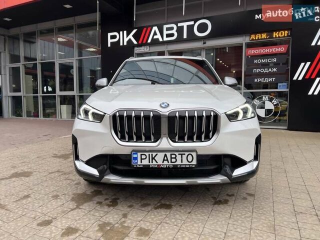 Белый БМВ Х1, объемом двигателя 2 л и пробегом 1 тыс. км за 47900 $, фото 2 на Automoto.ua