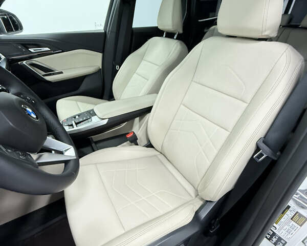 Белый БМВ Х1, объемом двигателя 2 л и пробегом 2 тыс. км за 43500 $, фото 17 на Automoto.ua