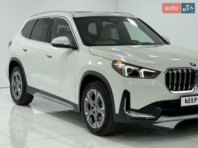 Белый БМВ Х1, объемом двигателя 2 л и пробегом 2 тыс. км за 43500 $, фото 6 на Automoto.ua