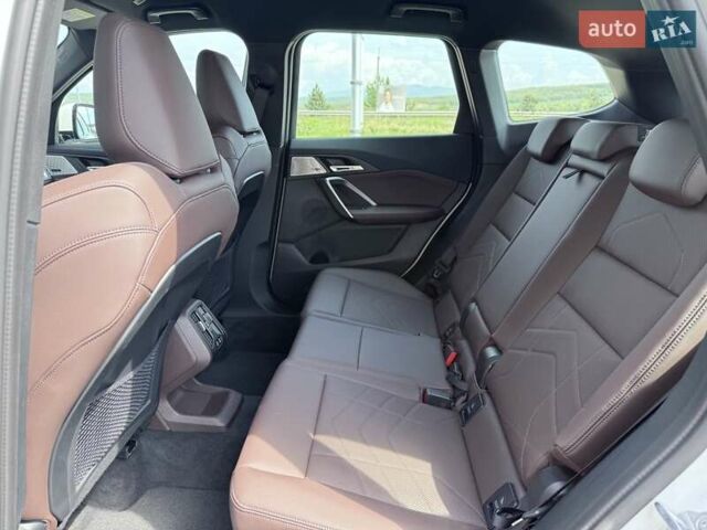 Білий БМВ Х1, об'ємом двигуна 2 л та пробігом 5 тис. км за 52279 $, фото 20 на Automoto.ua