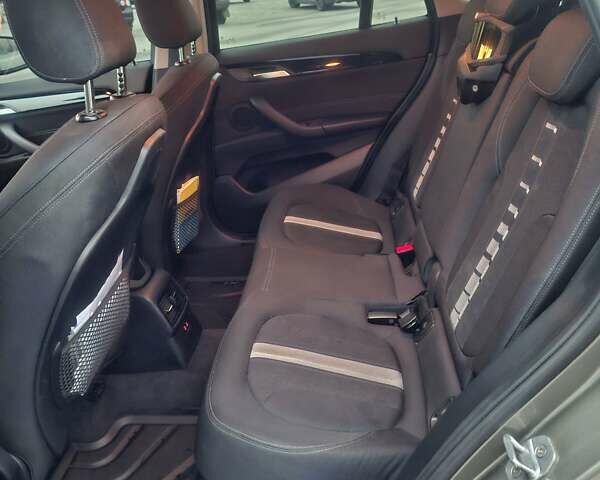 Бежевый БМВ Х1, объемом двигателя 1.5 л и пробегом 111 тыс. км за 20500 $, фото 2 на Automoto.ua