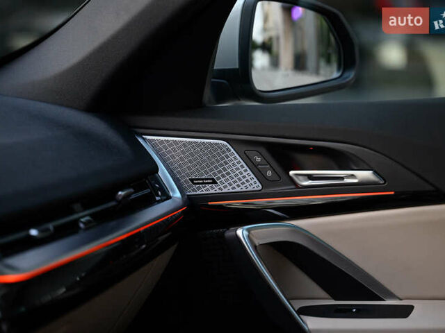 Бежевий БМВ Х1, об'ємом двигуна 2 л та пробігом 14 тис. км за 39300 $, фото 20 на Automoto.ua