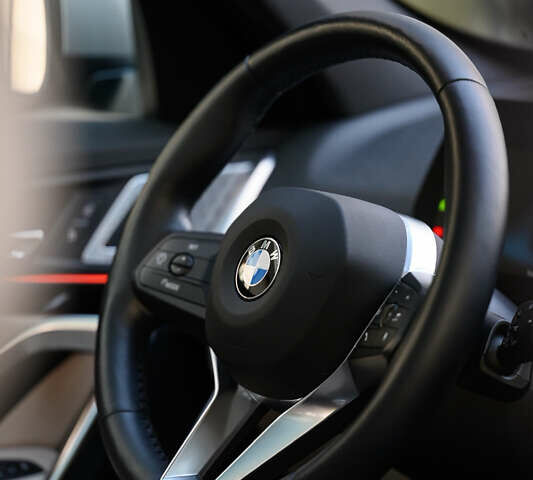 Бежевий БМВ Х1, об'ємом двигуна 2 л та пробігом 14 тис. км за 39300 $, фото 18 на Automoto.ua