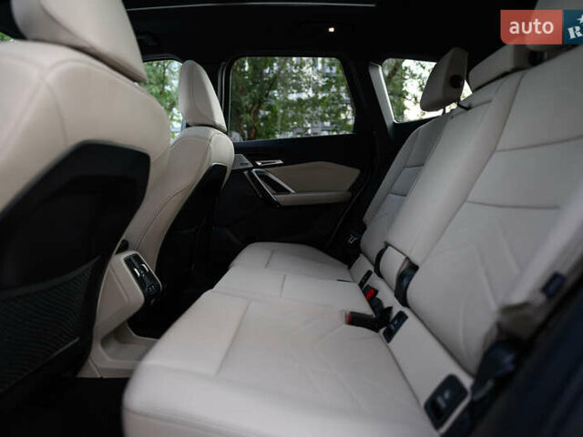 Бежевий БМВ Х1, об'ємом двигуна 2 л та пробігом 14 тис. км за 39300 $, фото 23 на Automoto.ua