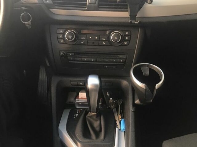 Чорний БМВ Х1, об'ємом двигуна 0 л та пробігом 360 тис. км за 10800 $, фото 4 на Automoto.ua