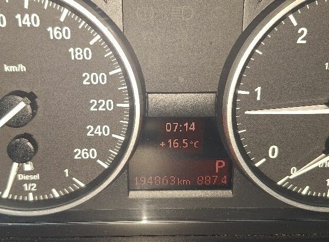 Чорний БМВ Х1, об'ємом двигуна 2 л та пробігом 201 тис. км за 14500 $, фото 1 на Automoto.ua