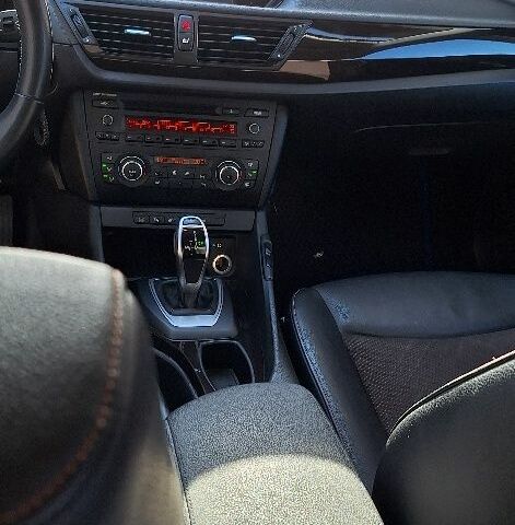 Чорний БМВ Х1, об'ємом двигуна 2 л та пробігом 201 тис. км за 14500 $, фото 4 на Automoto.ua