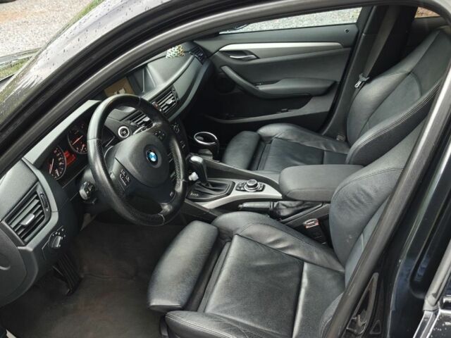 Чорний БМВ Х1, об'ємом двигуна 2 л та пробігом 278 тис. км за 11999 $, фото 4 на Automoto.ua