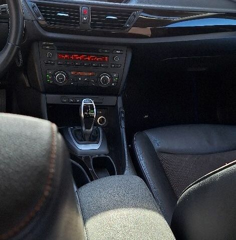 БМВ Х1 2012 в Кропивницком (Кировограде) на Automoto.ua Черный БМВ Х1, объемом двигателя 2 л и пробегом 213 тыс. км за 15000 $, фото 2 на Automoto.ua