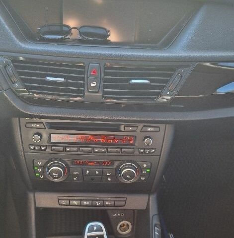 Черный БМВ Х1, объемом двигателя 2 л и пробегом 210 тыс. км за 15000 $, фото 5 на Automoto.ua