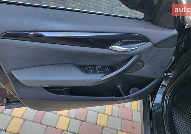 БМВ Х1 2010 в Белгород-Днестровском на Automoto.ua Черный БМВ Х1, объемом двигателя 2 л и пробегом 155 тыс. км за 13000 $, фото 11 на Automoto.ua