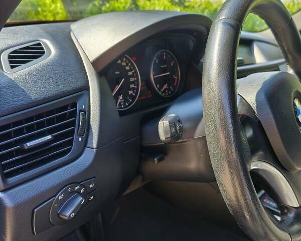 Черный БМВ Х1, объемом двигателя 2 л и пробегом 224 тыс. км за 13650 $, фото 3 на Automoto.ua