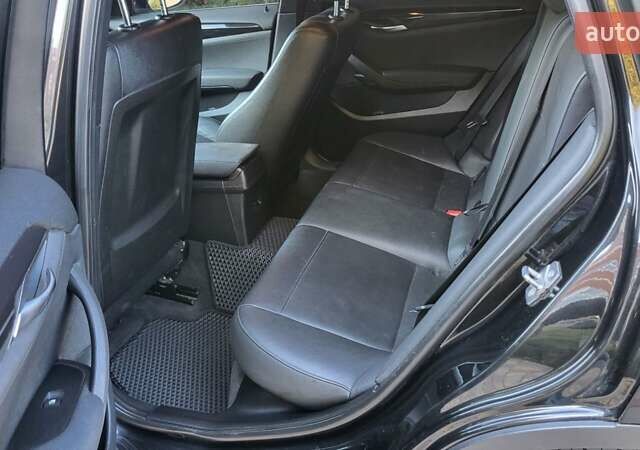 БМВ Х1 2010 в Белгород-Днестровском на Automoto.ua Черный БМВ Х1, объемом двигателя 2 л и пробегом 155 тыс. км за 13000 $, фото 3 на Automoto.ua