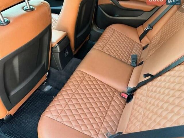 Чорний БМВ Х1, об'ємом двигуна 2 л та пробігом 114 тис. км за 11999 $, фото 18 на Automoto.ua