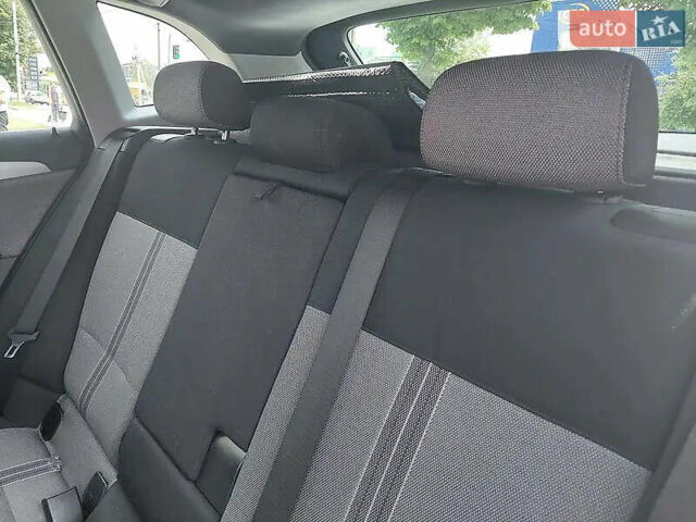 БМВ Х1 2011 в Хмельницком на Automoto.ua Черный БМВ Х1, объемом двигателя 2 л и пробегом 198 тыс. км за 12000 $, фото 45 на Automoto.ua