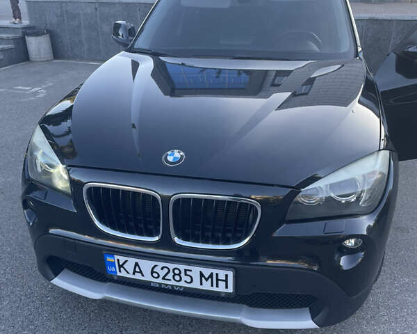 Черный БМВ Х1, объемом двигателя 2 л и пробегом 159 тыс. км за 10000 $, фото 1 на Automoto.ua