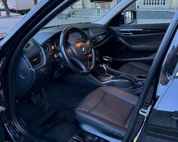 Чорний БМВ Х1, об'ємом двигуна 2 л та пробігом 173 тис. км за 12300 $, фото 18 на Automoto.ua