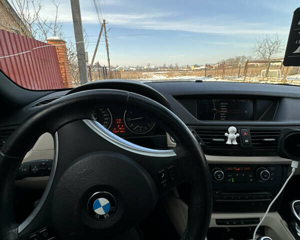 Чорний БМВ Х1, об'ємом двигуна 2 л та пробігом 138 тис. км за 11000 $, фото 6 на Automoto.ua