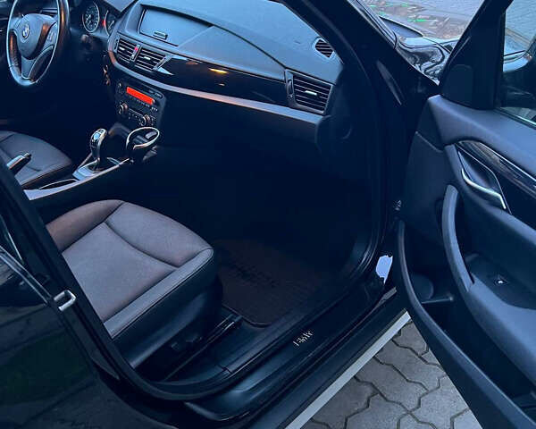 Чорний БМВ Х1, об'ємом двигуна 2 л та пробігом 173 тис. км за 12300 $, фото 20 на Automoto.ua