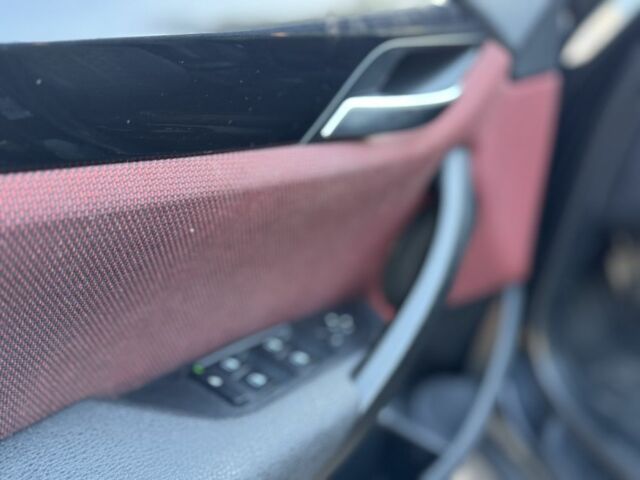 Чорний БМВ Х1, об'ємом двигуна 2 л та пробігом 183 тис. км за 13800 $, фото 9 на Automoto.ua