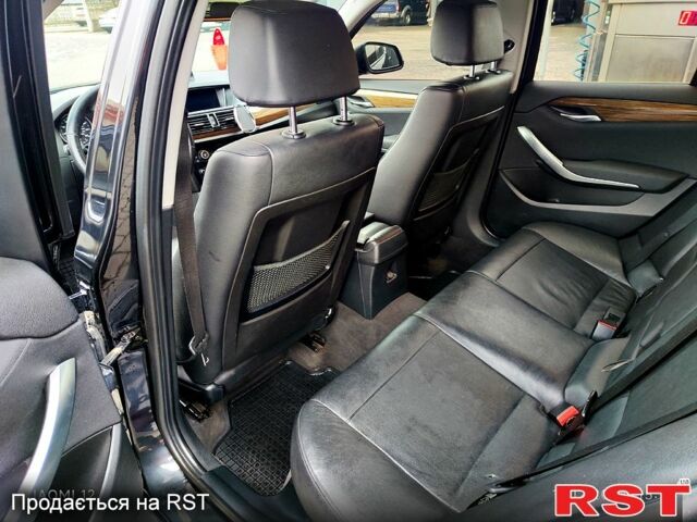 Черный БМВ Х1, объемом двигателя 3 л и пробегом 156 тыс. км за 12500 $, фото 11 на Automoto.ua