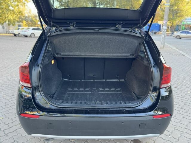 Чорний БМВ Х1, об'ємом двигуна 2 л та пробігом 183 тис. км за 13800 $, фото 14 на Automoto.ua