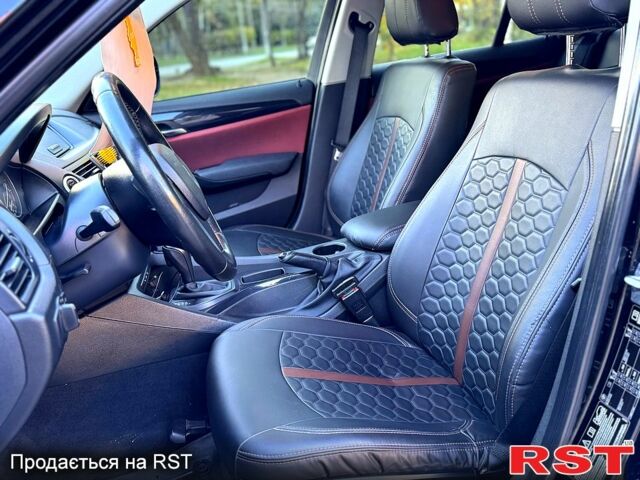Чорний БМВ Х1, об'ємом двигуна 2 л та пробігом 183 тис. км за 13800 $, фото 6 на Automoto.ua