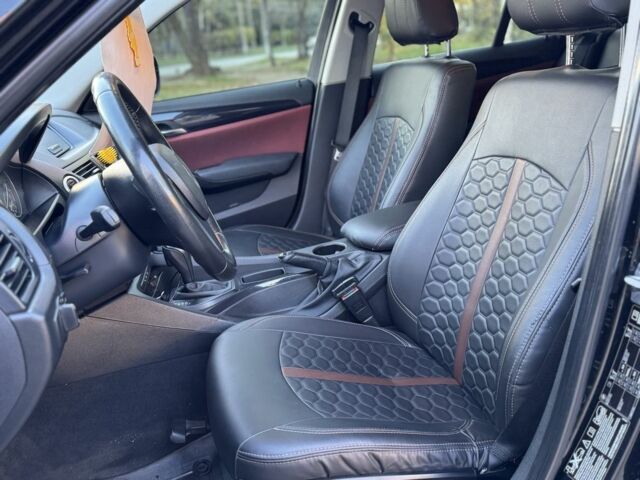 Чорний БМВ Х1, об'ємом двигуна 2 л та пробігом 183 тис. км за 13800 $, фото 10 на Automoto.ua