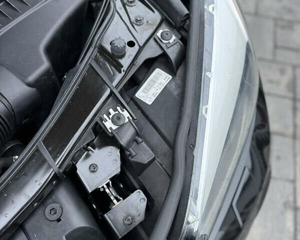 Чорний БМВ Х1, об'ємом двигуна 2 л та пробігом 155 тис. км за 13100 $, фото 37 на Automoto.ua