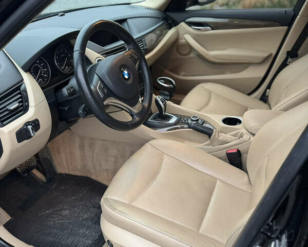 Чорний БМВ Х1, об'ємом двигуна 2 л та пробігом 155 тис. км за 13100 $, фото 19 на Automoto.ua