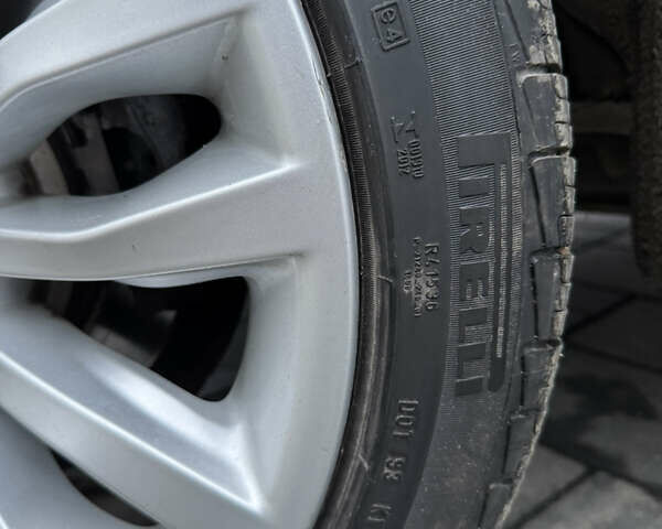 Чорний БМВ Х1, об'ємом двигуна 2 л та пробігом 155 тис. км за 13100 $, фото 45 на Automoto.ua