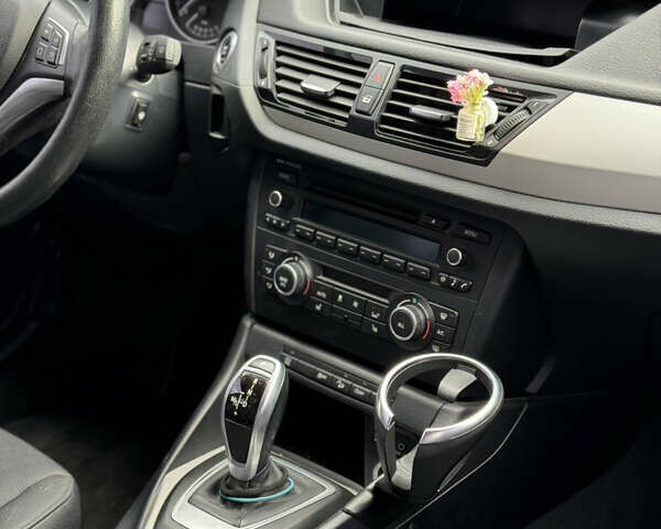 Чорний БМВ Х1, об'ємом двигуна 2 л та пробігом 188 тис. км за 10800 $, фото 27 на Automoto.ua