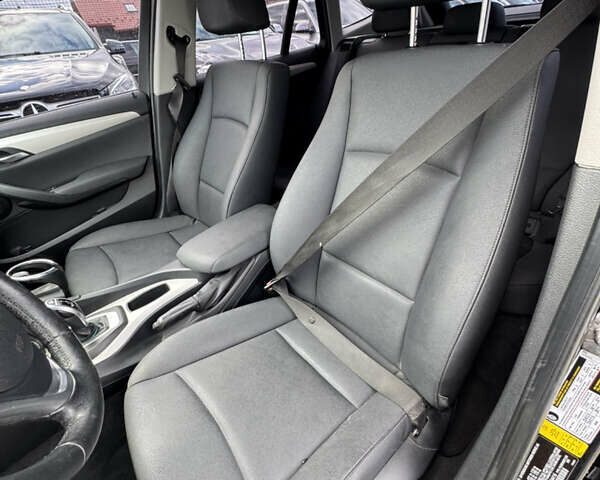 Чорний БМВ Х1, об'ємом двигуна 2 л та пробігом 188 тис. км за 10800 $, фото 13 на Automoto.ua