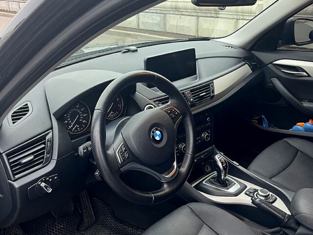 Чорний БМВ Х1, об'ємом двигуна 2 л та пробігом 135 тис. км за 11000 $, фото 4 на Automoto.ua