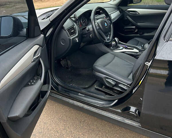 Черный БМВ Х1, объемом двигателя 2 л и пробегом 127 тыс. км за 11000 $, фото 15 на Automoto.ua