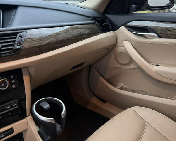 Чорний БМВ Х1, об'ємом двигуна 2 л та пробігом 155 тис. км за 13100 $, фото 28 на Automoto.ua