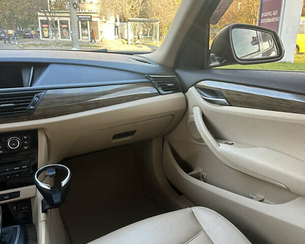 Чорний БМВ Х1, об'ємом двигуна 2 л та пробігом 177 тис. км за 10900 $, фото 27 на Automoto.ua