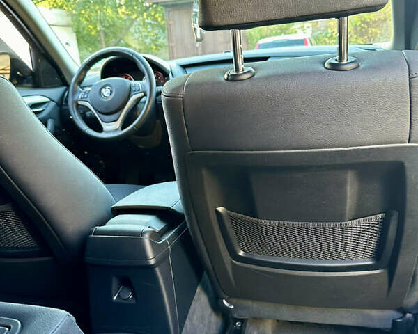 Чорний БМВ Х1, об'ємом двигуна 2 л та пробігом 201 тис. км за 12000 $, фото 30 на Automoto.ua